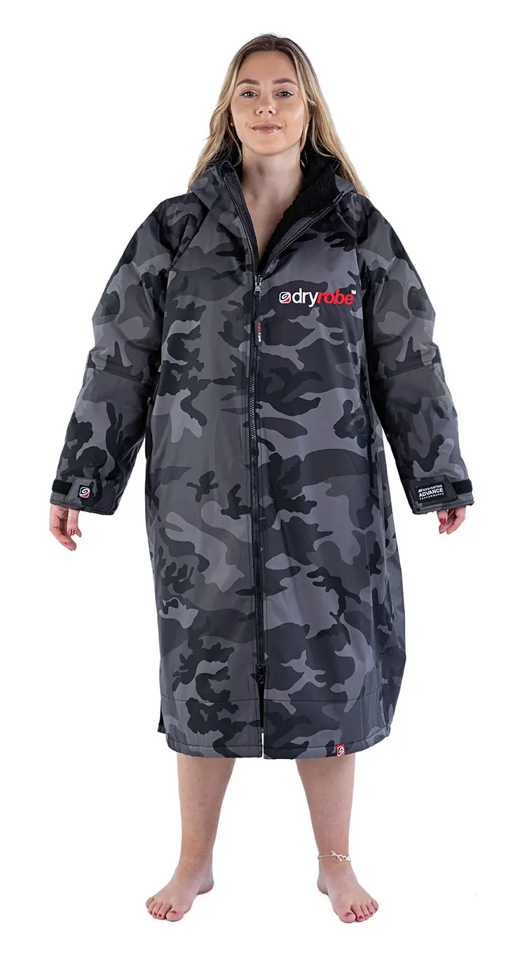 Dryrobe Advance Long Sleeve Adult Changing Robe - Image 6