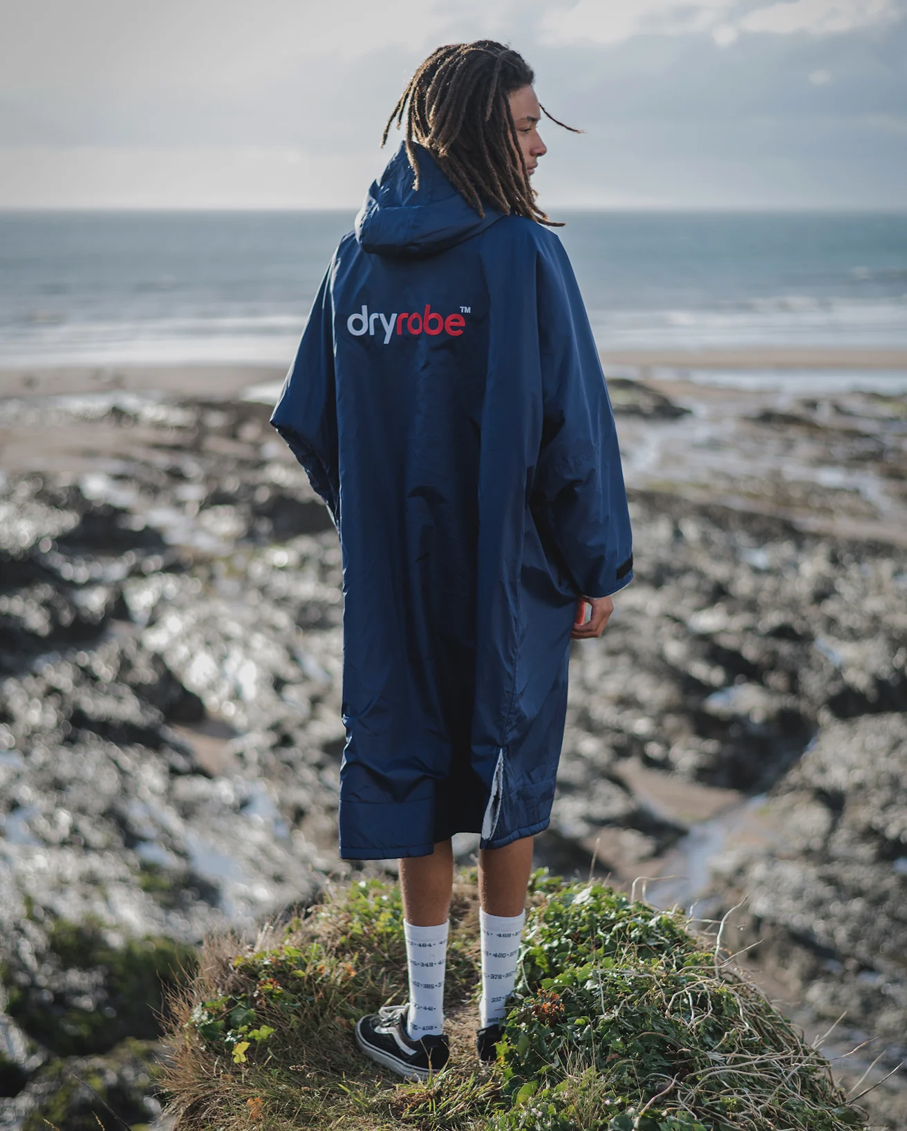 Dryrobe Advance Long Sleeve Adult Changing Robe - Image 6