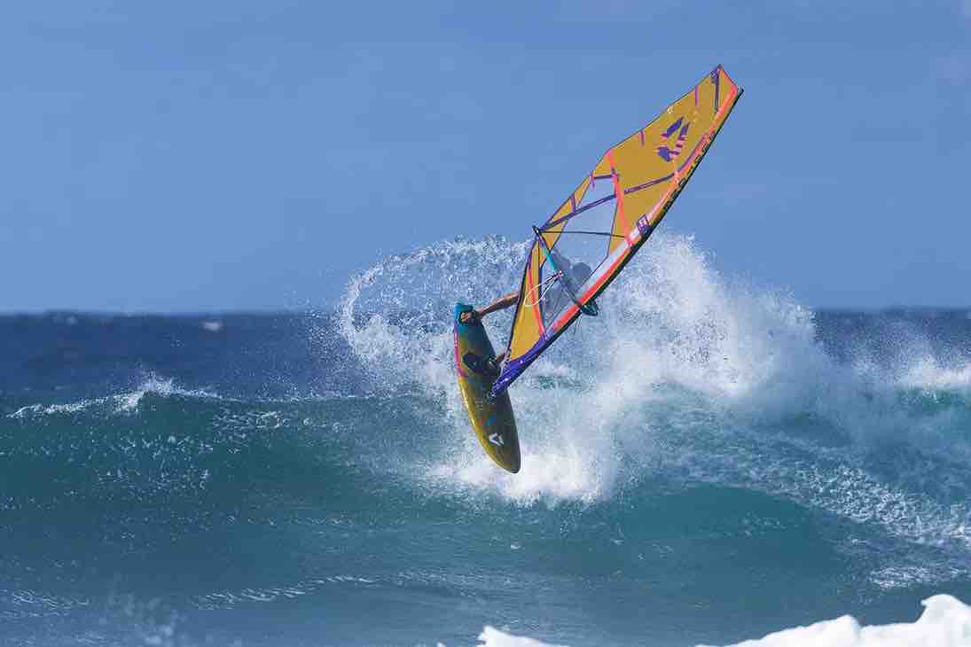Duotone Grip 4 SLS Windsurfing Board 2025 - Image 3