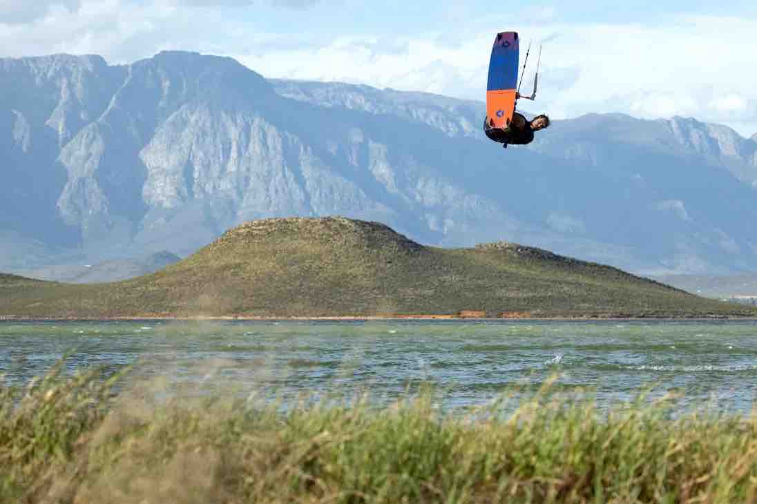 Duotone Gonzales Kiteboard 2025 - Image 3