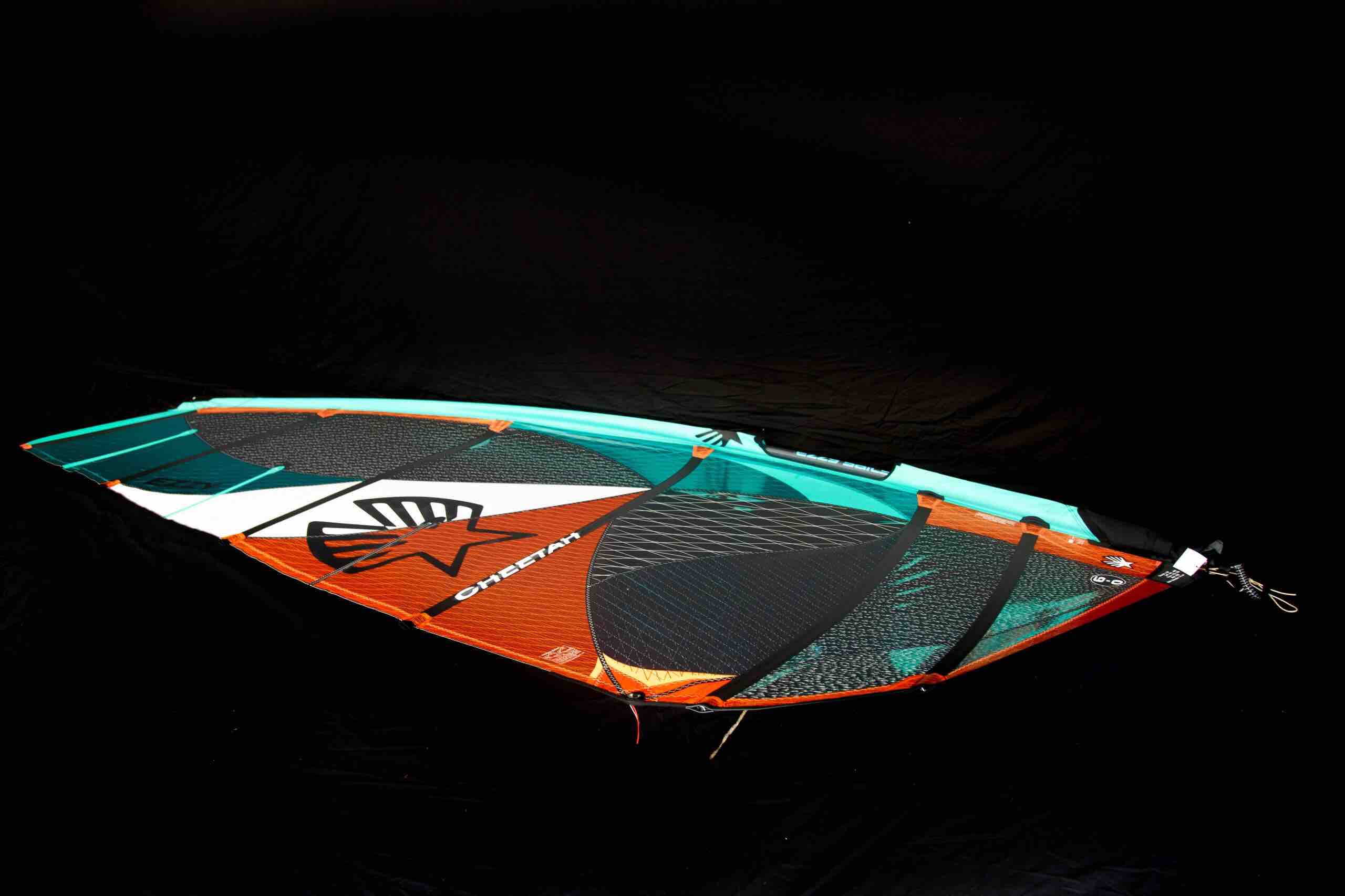 Ezzy Cheetah Windsurfing Sail 2026 - Image 5