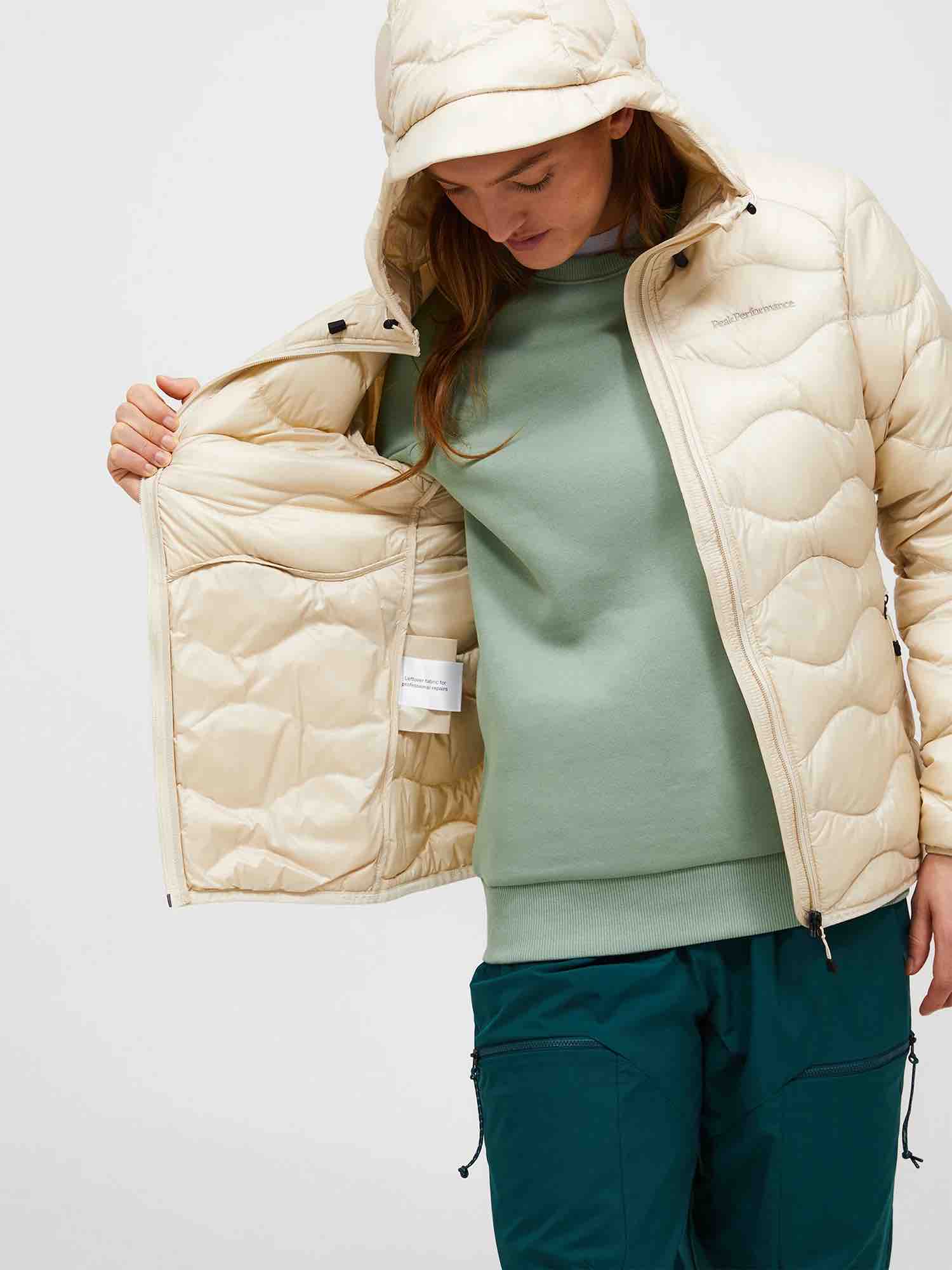 Peak Performance Helium Down Hood Women's Jacket - Image 6