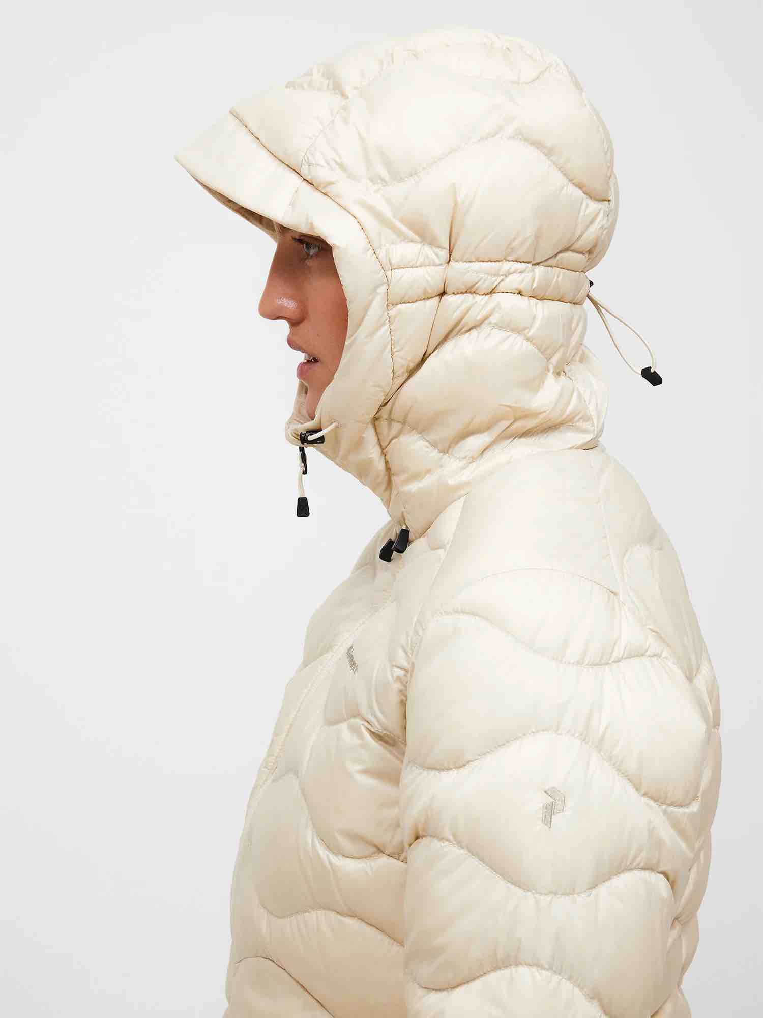 Peak Performance Helium Down Hood Women's Jacket - Image 5