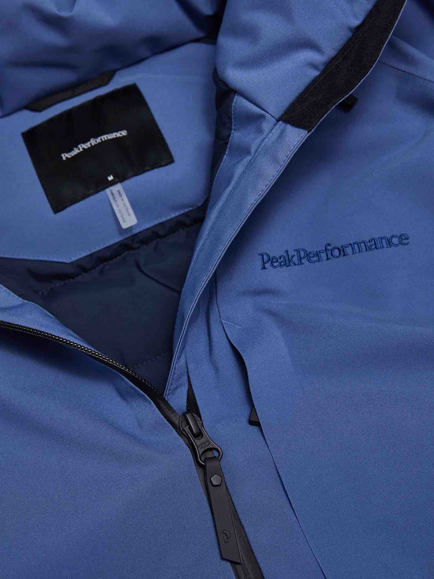 Peak Performance Maroon 2L Insulated Men's Ski Jacket - Image 3