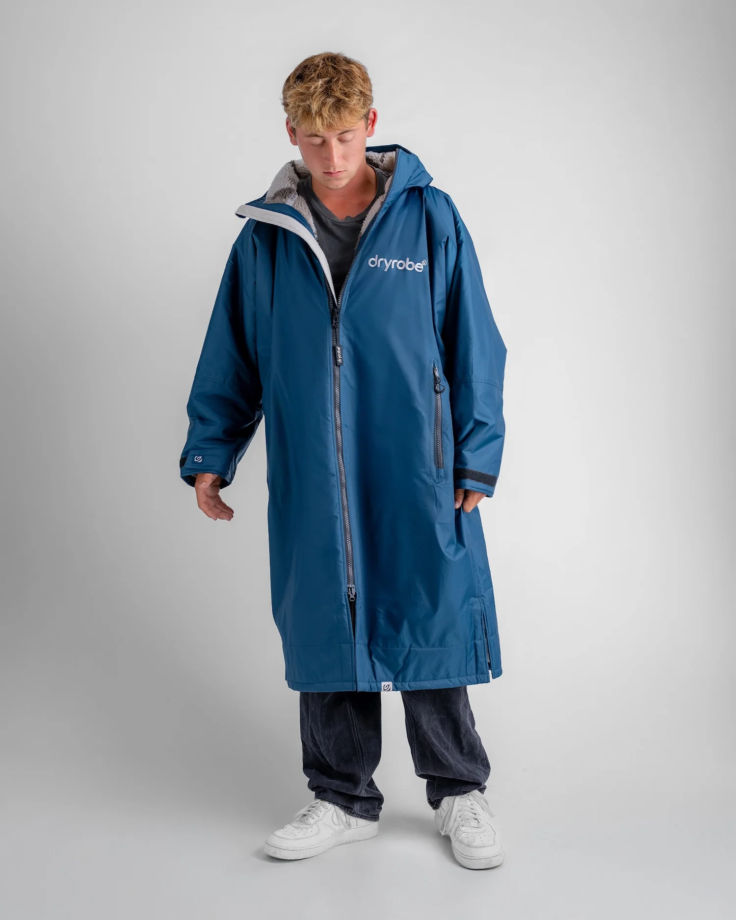 Dryrobe Advance Long Sleeve Adult Changing Robe - Image 9