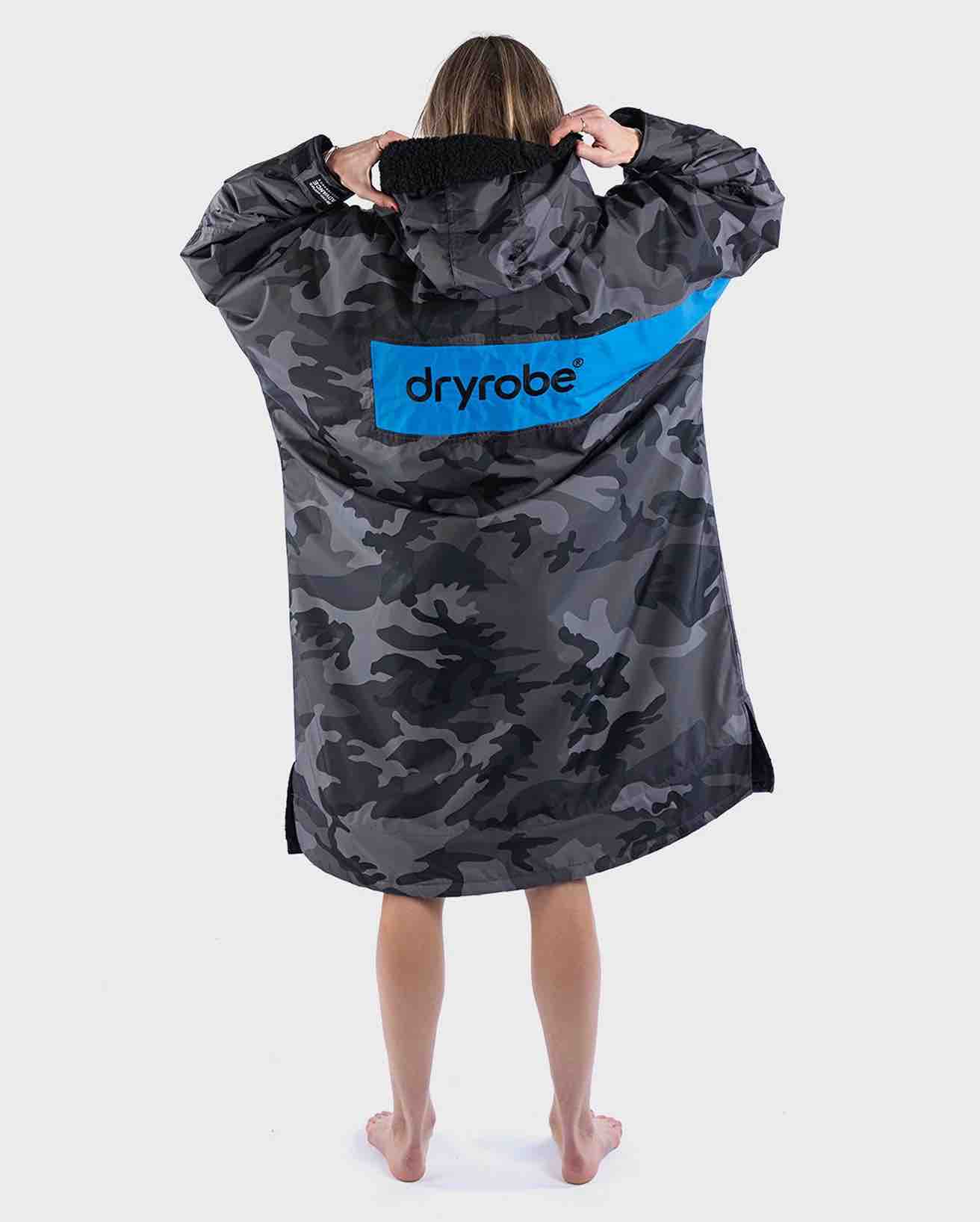 Dryrobe Advance Long Sleeve Adult Changing Robe - Image 4